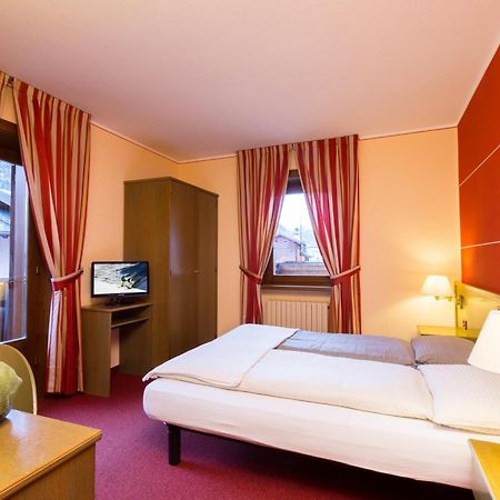 Hotel Krone Livigno Extérieur photo