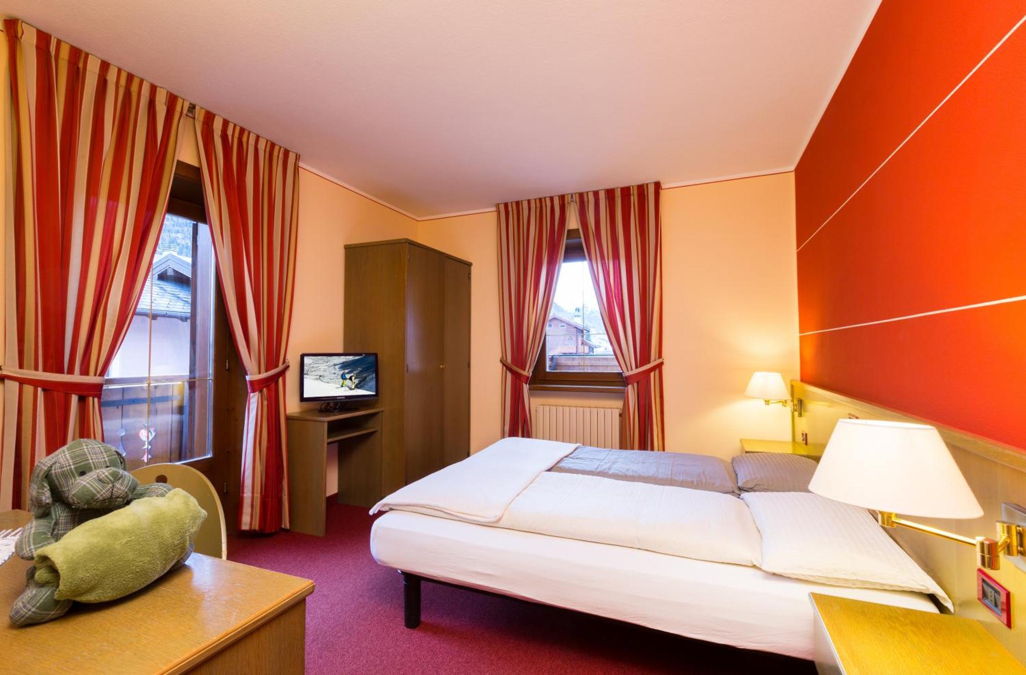 Hotel Krone Livigno Extérieur photo