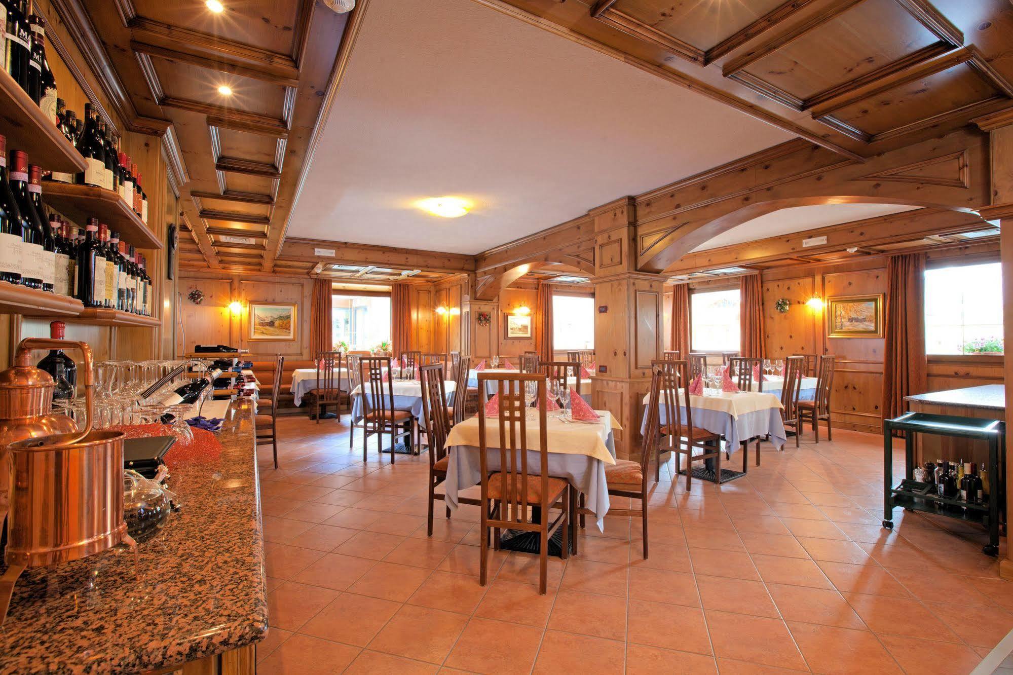 Hotel Krone Livigno Extérieur photo